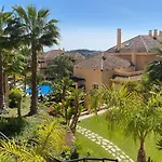 Aloha Hill Club Apartment