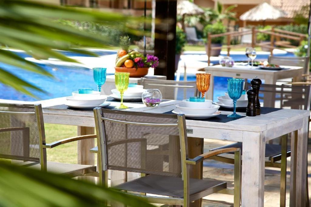 Aloha Hill Club *